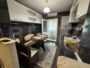 Apartament de inchiriat 2 camere, 50 mp, decomandat, centrala proprie, 1 Mai - imagine 5