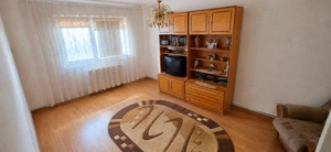 Apartament 3 camere, parter pretabil activitati comerciale, 57 mp, zona Bals