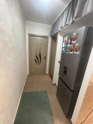 Apartament cu 2 camere, etajul 1, zona Craiovita Noua - imagine 7