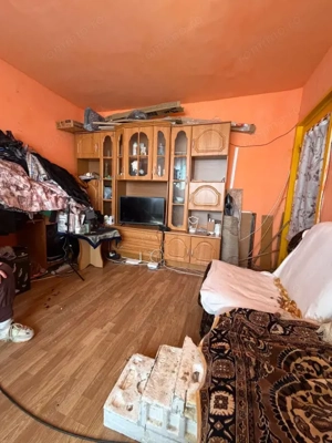 Apartament cu 2 camere, etajul 1, cu centrala, zona Craiovita Noua