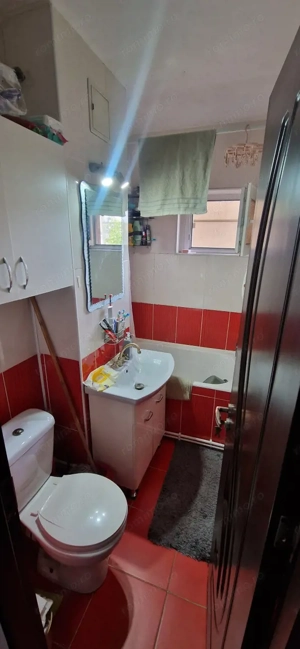 Apartament 3 camere, 54 mp, zona Craiovita Nouă  - imagine 10
