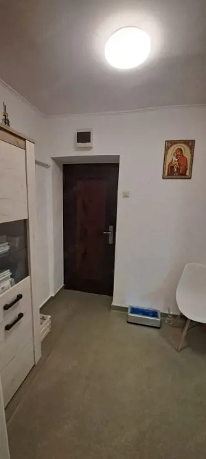 Apartament cu 2 camere, bvd Nicolae Titulescu / Scoala Decebal - imagine 5