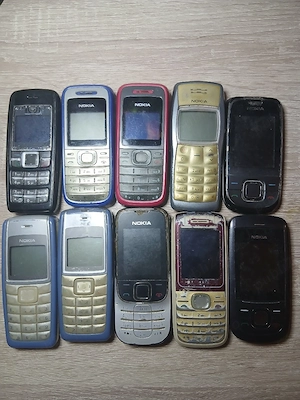 Lot de telefoane "Nokia"