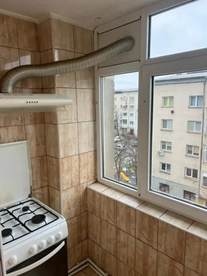 Apartament 3 camere, 70 mp, Balș zona Jiu  - imagine 7