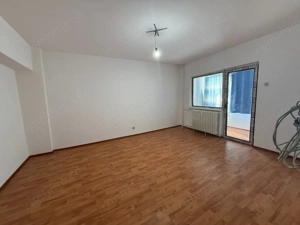 Apartament 2 camere, 48 mp, zona Rovine - imagine 2