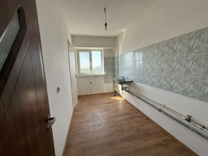 Apartament 2 camere, 48 mp, zona Rovine - imagine 6