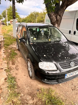 Vand VW Touran 2.0 Tdi  - imagine 3