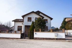 Vila moderna S+P+M, piscina acoperita, sauna, sala fitness-zona Ford/Cassia Park - imagine 2