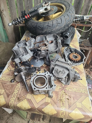 vand piese motor 