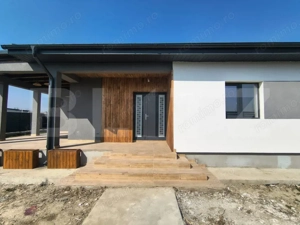 Casa pe parter, 115 mp utili, 400 mp teren, zona Isalnita
