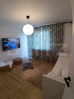 Apartament 2 camere, 58 mp, etaj 3, centrala si AC, zona 1 Mai  - imagine 5
