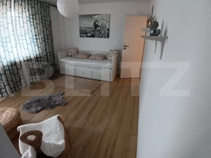 Apartament 2 camere, 58 mp, etaj 3, centrala si AC, zona 1 Mai  - imagine 6
