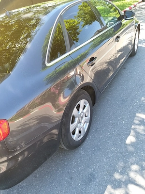 Autoturism audi a4b8  - imagine 3