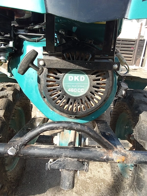 Vând motocultor DKD 1100D NEW-1, 18cp, cu semiremorcuță, cu o axă, atașată. Se vinde și separat. - imagine 2