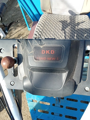 Vând motocultor DKD 1100D NEW-1, 18cp, cu semiremorcuță, cu o axă, atașată. Se vinde și separat. - imagine 4