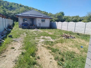Casa parter la rosu, 355 mp teren, zona Podari - imagine 3