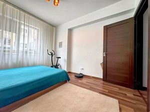 Apartament 3 camere decomandat bucatarie inchisa 2 bai Parcul Teilor - imagine 7