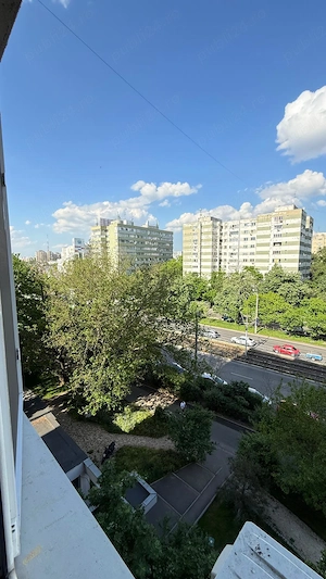 Garsonieră | Plaza România | Metrou la 5 minute | Tramvai 41 în fața blocului - imagine 9