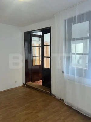 De vanzare, casa in Schei - imagine 14