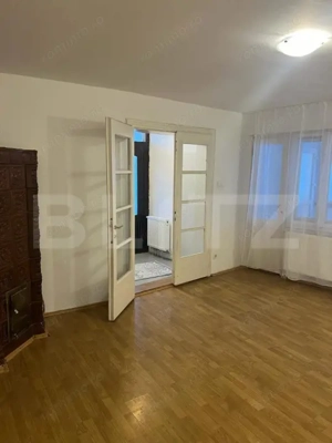 De vanzare, casa in Schei - imagine 10