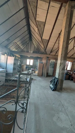 Casă cochetă cu grădină și garaj în Târgoviște - imagine 15