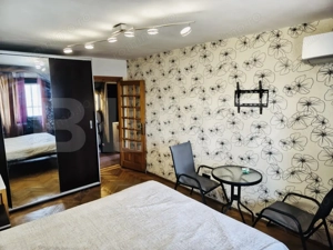 Apartament de vânzare 2 camere, 53 mp, zona Central  - imagine 3