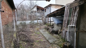 Casă cu acoperisul ars cu teren intravilan, 764 mp, zona Răzvad  - imagine 9