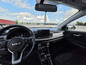 Vând Kia Rio 1.0 T-GDI 7DCT Urban MY22 - imagine 6