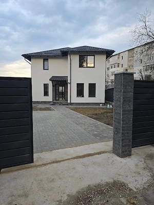 Casă modernă de vânzare   Botoșani   zona Împărat Trăian - imagine 5
