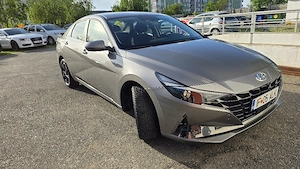 Hyundai Elantra 2021
