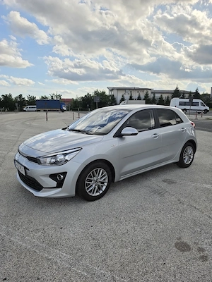 Vând Kia Rio 1.0 T-GDI 7DCT Urban MY22