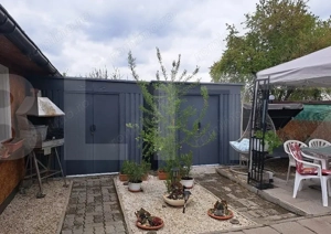 Vind casa cu doua apartamente cu intrare separata. - imagine 2