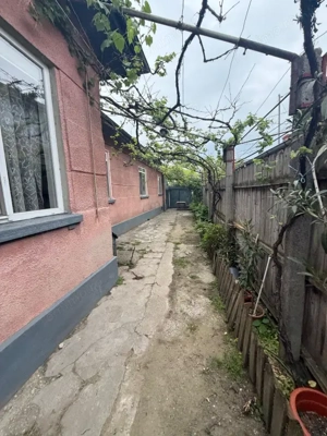 Casă bătrânească – teren 339 mp, zona Câmpia Islaz