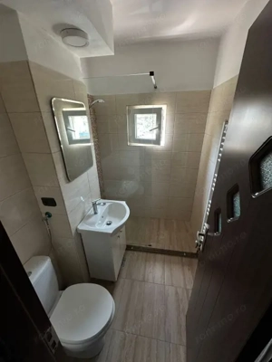 Apartament semidecomandat, 60 mp, zona Calea Bucuresti  - imagine 2