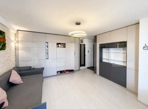 Apartament 3 camere, cu dressing, terasă și 3 parcări, zona Gării