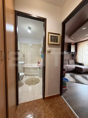 Apartament 2 camere, decomandat, boxa, etaj intermediar - imagine 7