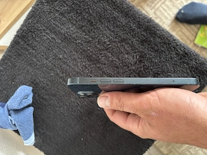 Vând iPhone 13 , stare buna , sanatate baterie 90% - imagine 4