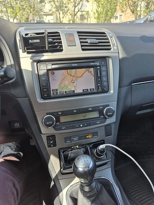 Toyota Avensis T27 - imagine 4