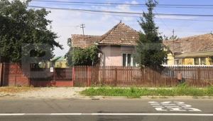 Teren intravilan generos + 2 case – 15.277 mp, front 30 m, multiple posibilități - imagine 3