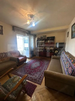 Apartament 3 camere de vânzare, 65 mp, zonă Centrală