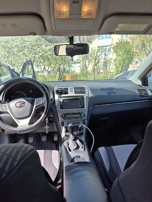 Toyota Avensis T27 - imagine 5