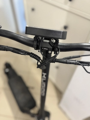 Vând trotinetă electrică Kugoo Kirin G2 Pro, stare foarte bună, folosită cu grijă. - imagine 4