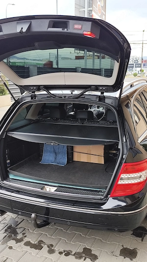 Vand Mercedes C-klas w204 an 2010 170cp - imagine 3