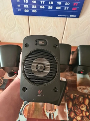 Sateliti Logitech Z906 - imagine 4