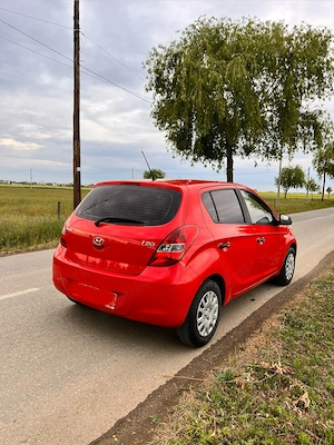Hyundai i20 2009   Acte la Zi   Consum Mic - imagine 4