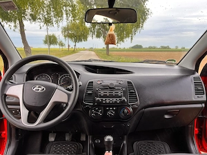 Hyundai i20 2009   Acte la Zi   Consum Mic - imagine 9