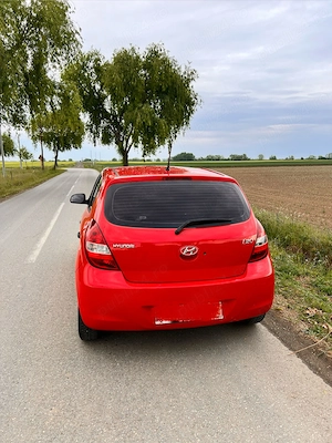 Hyundai i20 2009   Acte la Zi   Consum Mic - imagine 3