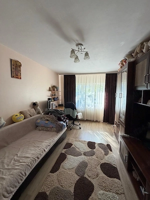 Apartament 2 camere, decomandat, zona excelenta, langa liceu si transport comum - imagine 4