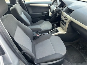 Opel Astra 1.6 Benzina 116 Cp  an 2009 - imagine 7