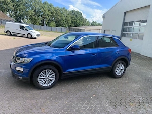 Vând Volkswagen T-Roc ,1.6 TDI ,Diesel ,2019,albastru - imagine 2